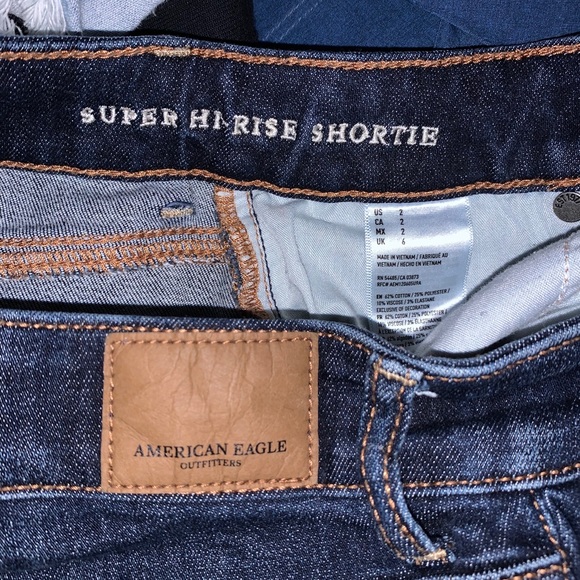 AE Super High Rise Shorts - Picture 3 of 3